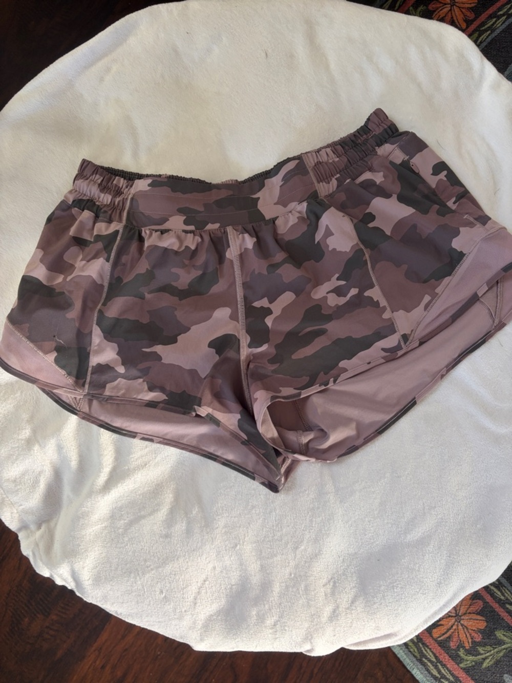 lululemon athletica Women’s Pink Mauve Camo Athletic Shorts